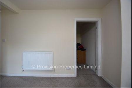 1 Bedroom Rentals Leeds - Photo 4