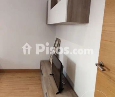 Piso en alquiler en Calle de Vía Cornelia - Photo 1