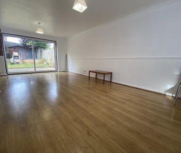 4 bedroom detached house to rent - Photo 6