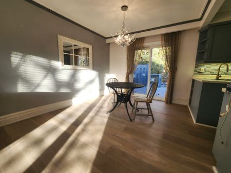 For Lease - 5 Cabot Court Unit# Main floor, Aurora, Ontario - Photo 4