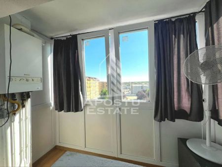 Apartament cu o camera, Confectii, centrala proprie - Fotografie 2