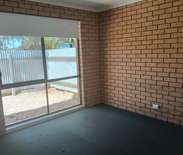 Neat 2 Bedroom Unit - Photo 2