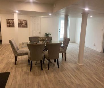 For Lease - 540 Mcgregor Farm Trail, Newmarket, Ontario - Photo 6