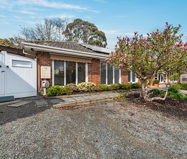 9 Andrea Parade, Ringwood North - Photo 1