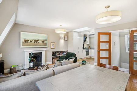 3 bedroom flat to rent - Photo 5
