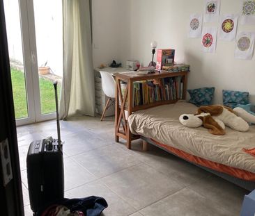 Location Appartement 6 pièces 147m² ST DENIS 97400 - Photo 5