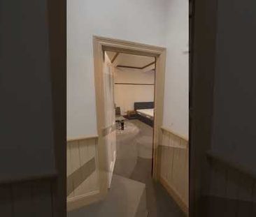 Fully Furnished Spacious En-suite Room - Photo 3