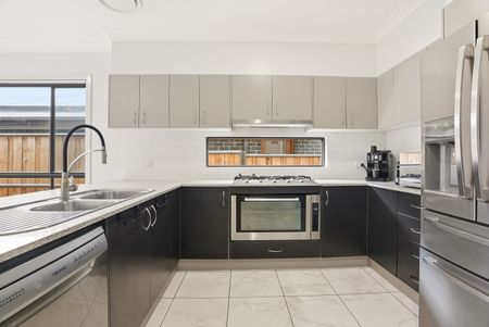 18 Cabalima Street, Box Hill NSW 2765 - House For Rent | Domain - Photo 5