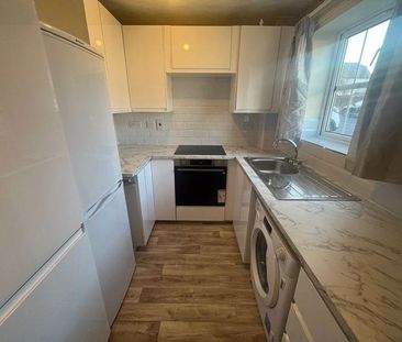 2 bedroom terraced house to rent - Photo 5