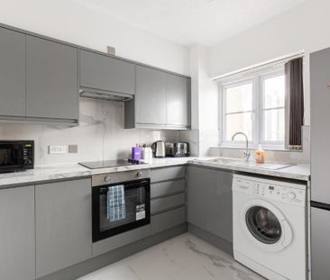 2 Bed Flat, Wheat Sheaf Close, E14 - Photo 5