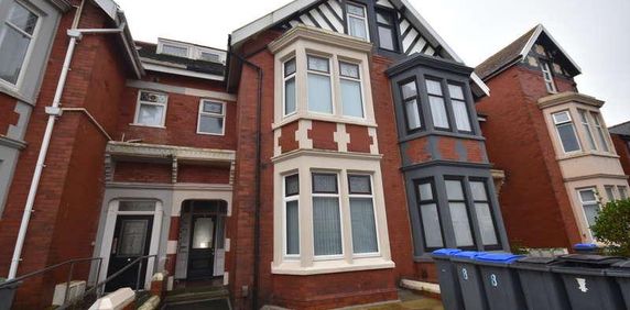 Horncliffe Road, Blackpool, FY4 - Photo 2