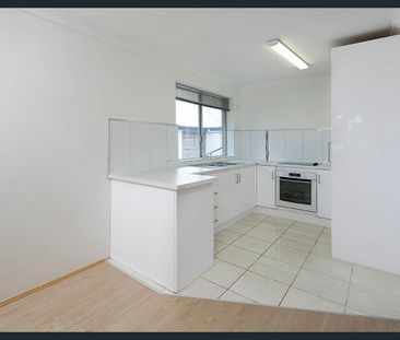 Generous sized Unit in a Small Quiet Complex - 6 Month Lease Only A... - Photo 4