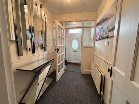 34 Upper Road, Greenisland, Carrickfergus, BT38 8RL - Photo 5