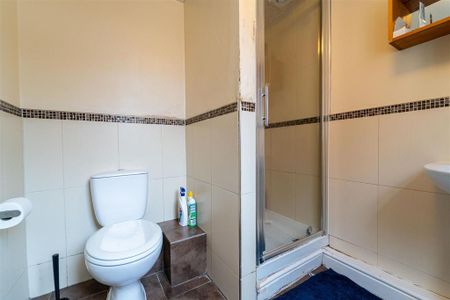 4 bedroom house to rent - Photo 4