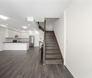 For Lease - 13 Bluebird Lane, Barrie, Ontario - Photo 1