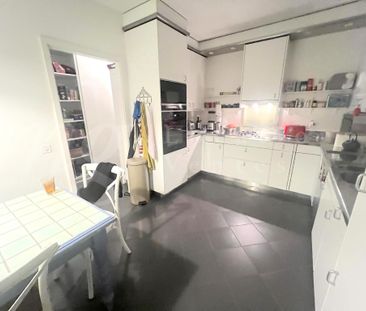 LARGE 300 m2 FAMILY SEPARATE HOUSE IN COLLONGE-BELLERIVE - Foto 6