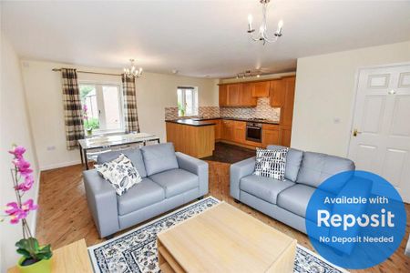 2 bedroom flat to rent - Photo 2