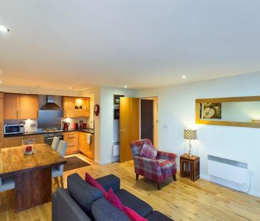 2 bedroom flat to rent - Photo 2