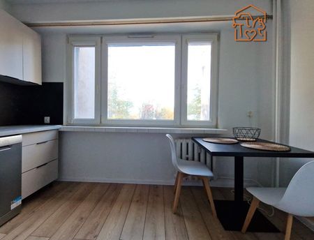 Łódź Łódź-Widzew, Beli Bartoka - Zdjęcie 4