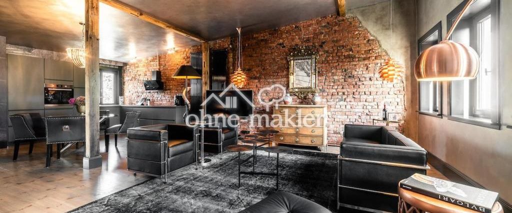 Dachgeschosswohnung in Hamburg (Uhlenhorst) - Foto 1