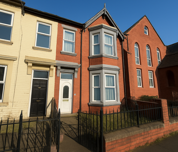 5 bedroom terraced house to rent - Photo 5