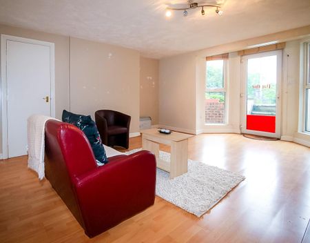 1 bedroom flat to rent - Photo 2