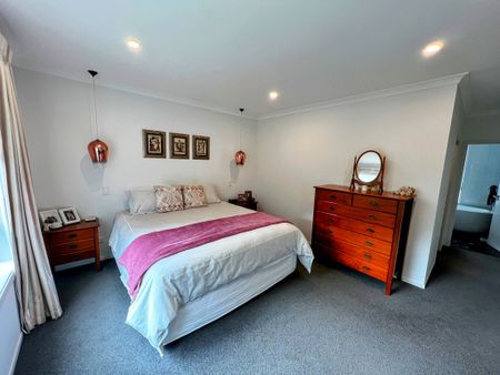 8 The Track, Plimmerton Wellington 5026 - Photo 5
