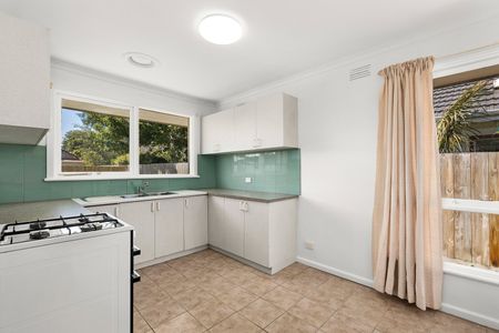 360 Ohea Street, Pascoe Vale South VIC 3044 - Photo 3