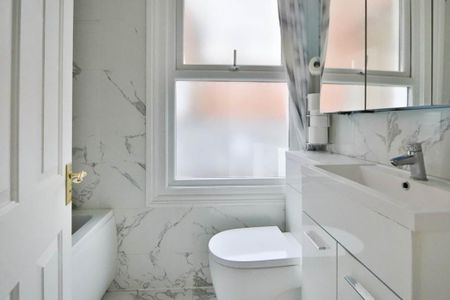 2 bedroom maisonette to rent - Photo 3