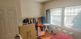 One Bedroom Apartment - Photo 2