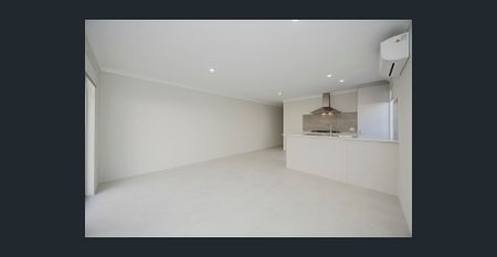 Modern Coastal Living – Perfect for Families or Dual Occupancy - Photo 2