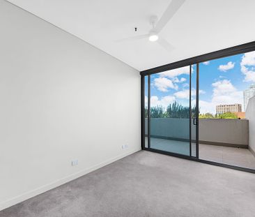 604/245 Pacific Highway, North Sydney - Photo 4