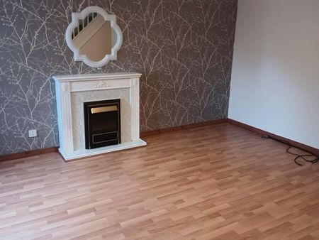 Terraced House to rent on - Photo 4