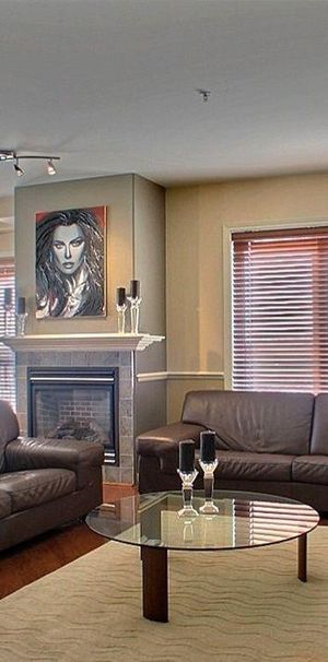 Très grand condo 3 et demi de 1040 pi2 centre ville de Laval - Photo 1