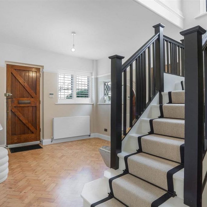 4 bedroom detached house to rent - Photo 1