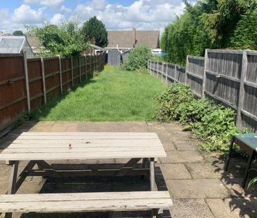 London Road - Photo 1