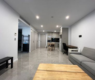 Furnished one bedroom apartment *** Please contact Kate on 0498 174... - Photo 1