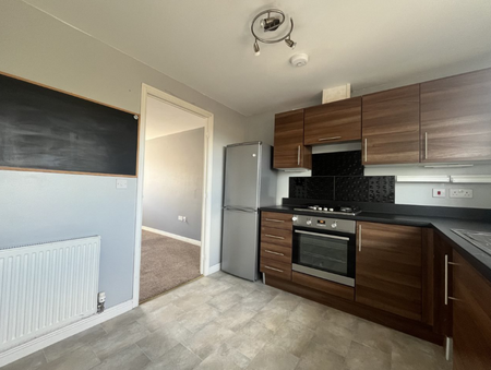 2 bedroom terraced house to rent - Photo 5