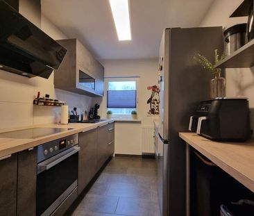 Ab April 2026 in familienfreundlicher Wohnlage! Umfangreich renovie... - Photo 1