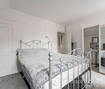 3 bedroom semi-detached house to rent - Photo 6