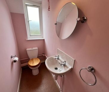 3 bedroom apartment to rent - Photo 6