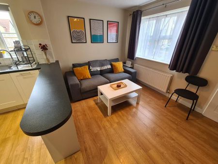 1 bedroom apartment to rent - Photo 2