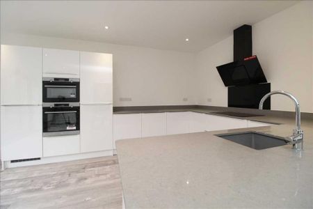 5 bedroom terraced house to rent - Photo 2