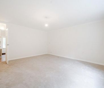2 bedroom maisonette to rent - Photo 6
