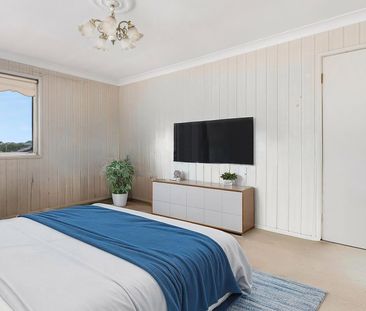 Large Family House - Photo 3