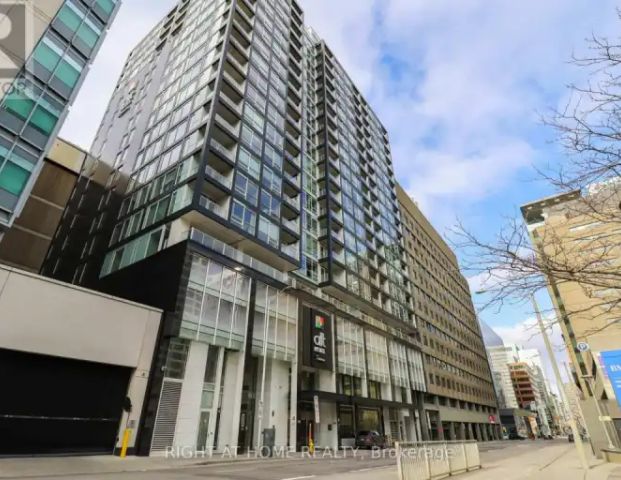1507 - 199 SLATER STREET | 1507 - 199 SLATER STREET, Ottawa - Photo 1