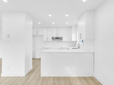 795 75e Avenue - Photo 5