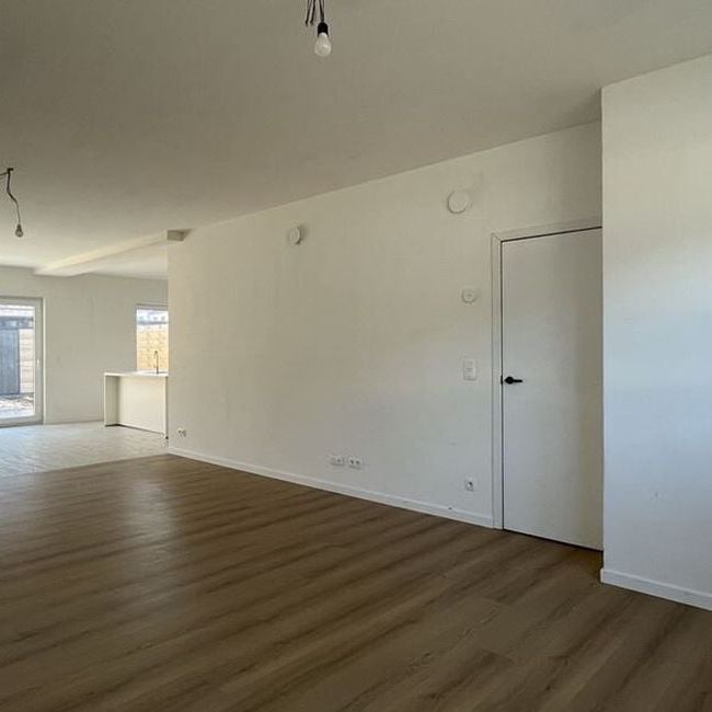 Eengezinswoning te huur in Dessel voor € 1.450 met 3 slaapkamers - Photo 1