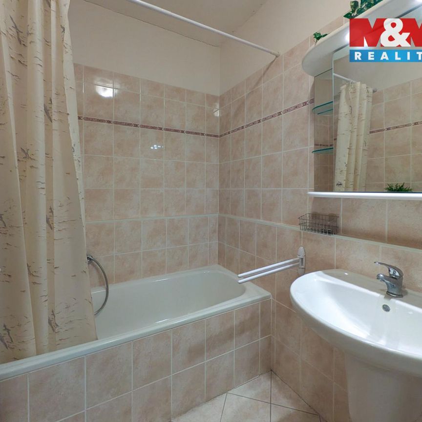 Pronájem bytu 2+kk 65 m² - Fotografie 1
