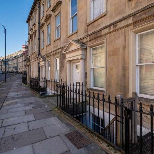 Bladud Buildings, Bath, BA1 - Photo 1